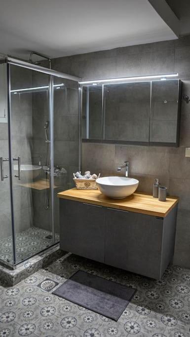 Orfeas Apartment เปรเวซา ภายนอก รูปภาพ
